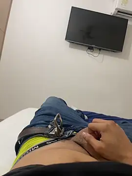 HotWhisper22 online show from February 2026 05:40:02 PM