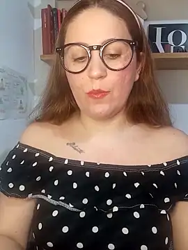 Snapshot of SofiEsteves chatting on June 2026 01:56:01 PM SofiEsteves online show from June 2026 01:56:01 PM