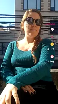 Snapshot of SofiEsteves chatting on July 2026 05:20:01 PM SofiEsteves online show from July 2026 05:20:01 PM