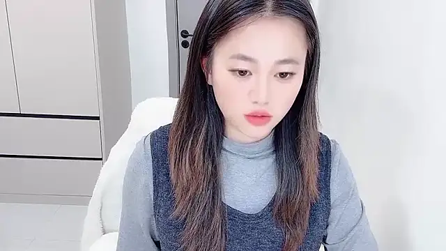 Amireux-8 online show from February 2026 01:09:02 PM