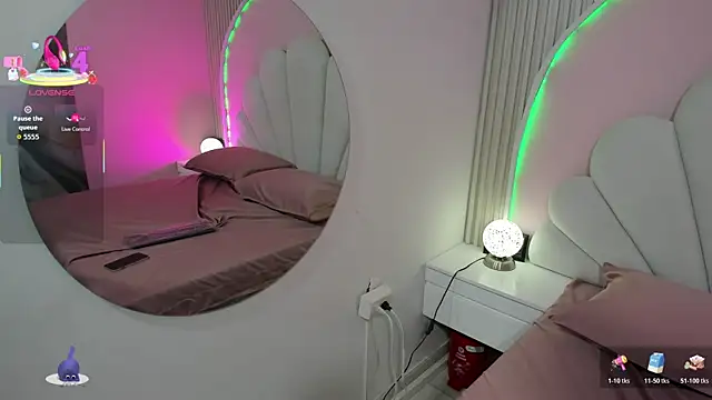 Snapshot of Ary__cherry chatting on December 2025 08:27:02 PM Ary cherry online show from December 2025 08:27:02 PM