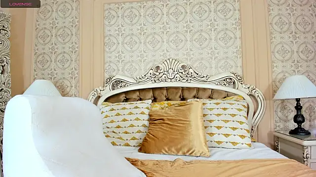 aquiles 01 online show from April 2026 12:02:01 AM