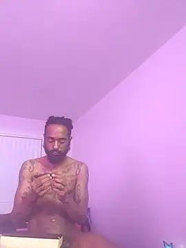 Snapshot of AverageAnt_ chatting on March 2026 10:21:01 AM AverageAnt online show from March 2026 10:21:01 AM