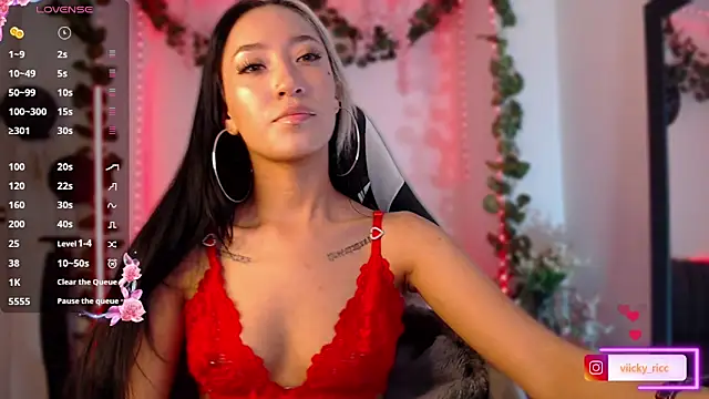 viicky r online show from April 2026 10:01:01 PM