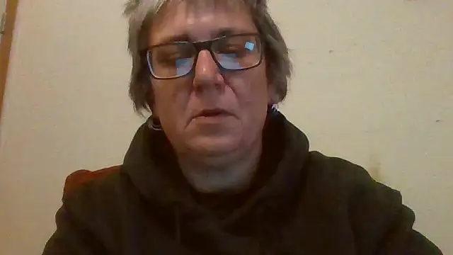 becky1111 online show from April 2026 04:24:02 AM