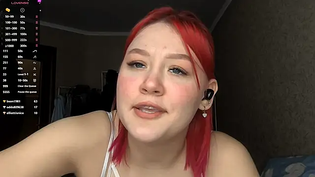 BigHeartMia online show from December 2025 03:52:02 PM