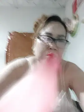 Snapshot of cuncon7700 chatting on January 2026 12:18:01 PM cuncon7700 online show from January 2026 12:18:01 PM