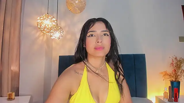 GahiaBelucci online show from April 2026 06:23:02 PM