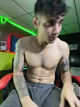 JustynAle2025 online show from March 2026 06:47:02 PM