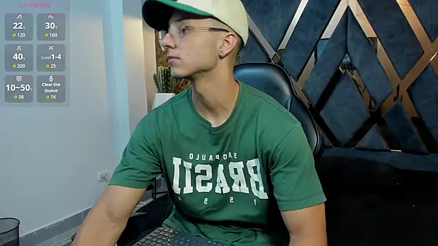 Noah Clarkk online show from March 2026 04:10:01 PM