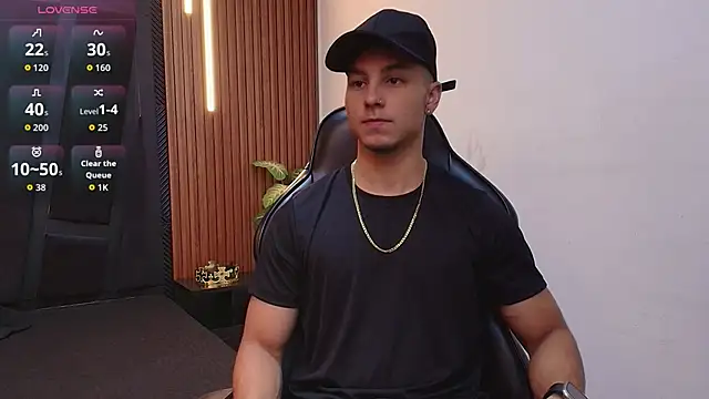 Noah Clarkk online show from April 2026 01:32:02 PM