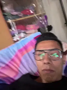 Marko-18 online show from December 2025 07:10:01 PM