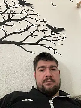 Snapshot of LienalWarplane chatting on February 2026 01:41:02 PM LienalWarplane online show from February 2026 01:41:02 PM