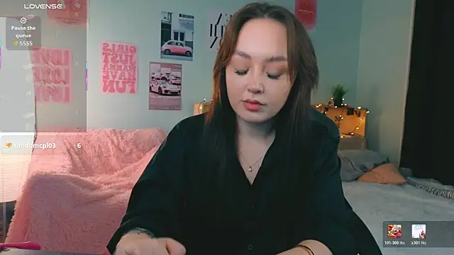 fallin lovee online show from January 2026 07:39:01 PM