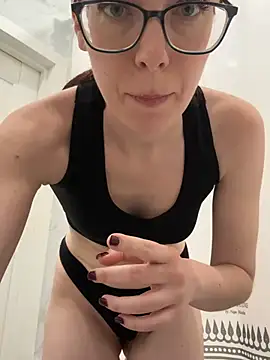 Snapshot of RussianGirls_ chatting on May 2026 01:07:02 PM RussianGirls online show from May 2026 01:07:02 PM
