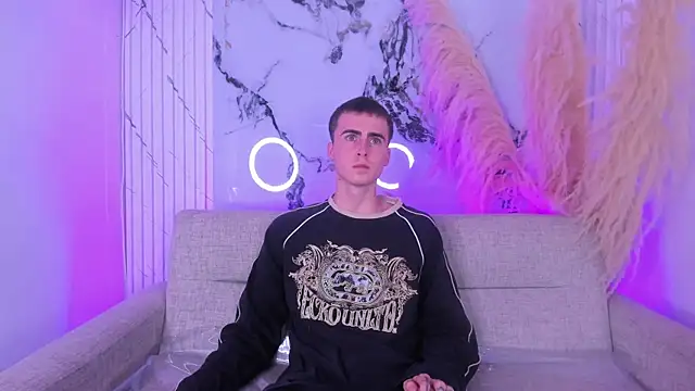 SpaceBoy1 online show from February 2026 12:00:01 AM