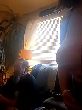 pinkcheetah12 online show from February 2026 05:33:01 PM