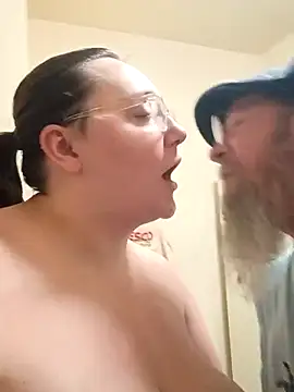 pinkcheetah12 online show from March 2026 03:44:02 PM