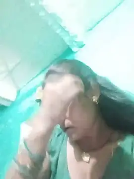 Snapshot of Cuty_priti chatting on June 2026 05:22:01 PM Cuty priti online show from June 2026 05:22:01 PM