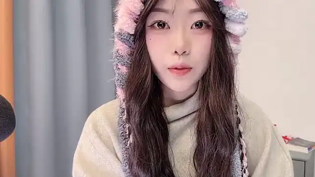 smalldaisy online show from March 2026 02:37:01 AM