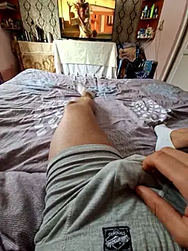 ionut223321 online show from January 2026 10:53:01 AM