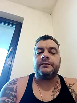 Snapshot of TomasTenerife chatting on December 2025 01:40:02 PM TomasTenerife online show from December 2025 01:40:02 PM