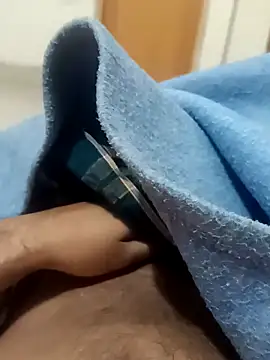 honorhorny online show from February 2026 06:04:02 PM