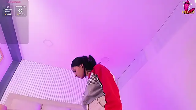 ManuelaEvans  online show from April 2026 09:23:01 PM