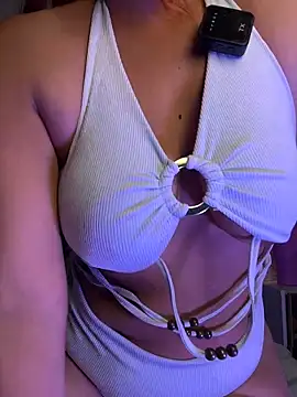 Violetta Moretti online show from March 2026 01:33:02 AM