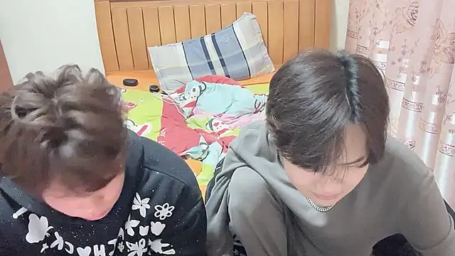 junnan001 online show from February 2026 12:20:02 PM