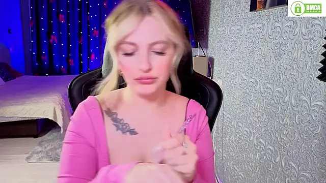 Eva Vibe  online show from February 2026 03:26:02 PM