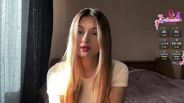 EmllyLighty online show from February 2026 08:41:01 AM