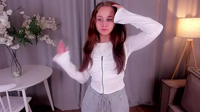 Julie Lamb online show from January 2026 07:54:01 AM