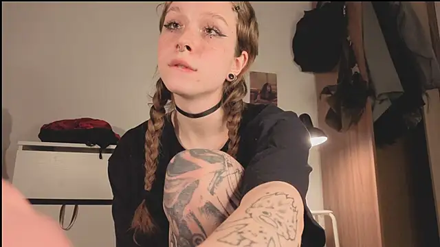 poli blink online show from April 2026 10:33:02 PM