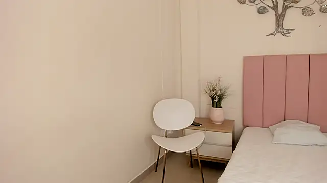 Luz noxentia online show from June 2026 08:07:02 PM