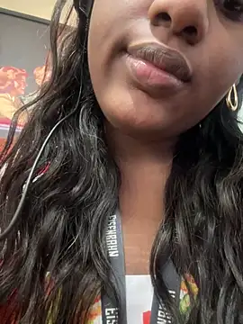 amorasecy online show from March 2026 06:58:01 PM