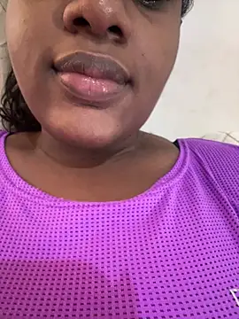 amorasecy online show from April 2026 02:14:01 PM