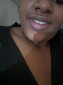 amorasecy online show from April 2026 12:59:01 PM