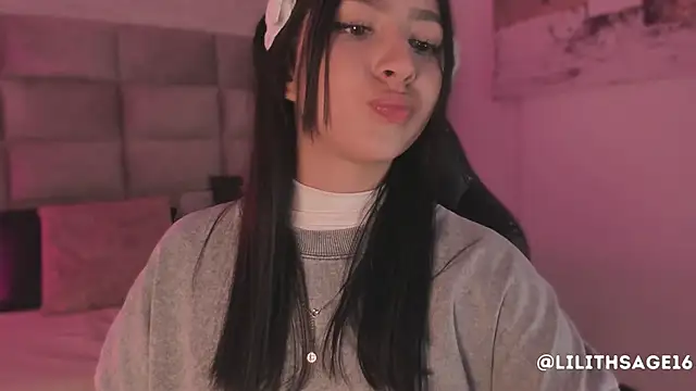 Lilith Sage  online show from March 2026 07:50:01 PM