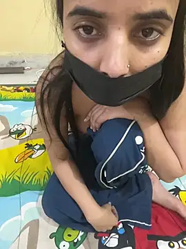 hotcharrryyyy online show from February 2026 12:33:02 AM