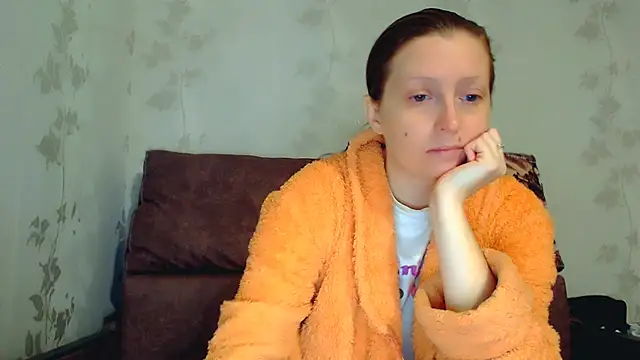 Snapshot of CrystallAngel chatting on January 2026 04:09:02 PM CrystallAngel online show from January 2026 04:09:02 PM