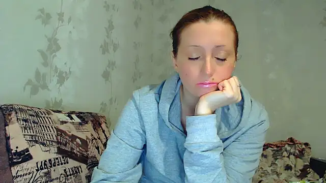 Snapshot of CrystallAngel chatting on February 2026 05:16:02 PM CrystallAngel online show from February 2026 05:16:02 PM