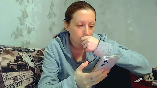 Snapshot of CrystallAngel chatting on February 2026 03:40:01 PM CrystallAngel online show from February 2026 03:40:01 PM