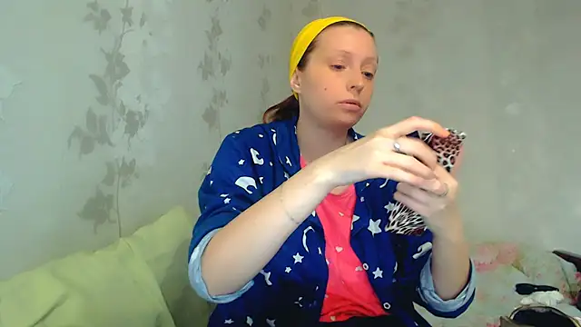 Snapshot of CrystallAngel chatting on March 2026 02:21:02 PM CrystallAngel online show from March 2026 02:21:02 PM