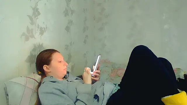 Snapshot of CrystallAngel chatting on March 2026 03:04:02 PM CrystallAngel online show from March 2026 03:04:02 PM