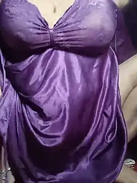 Hot-Angale online show from June 2026 06:00:02 PM