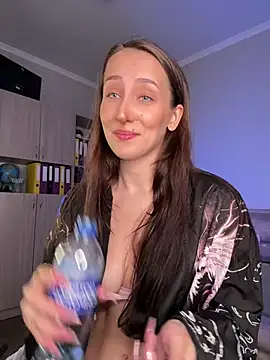 LuxBrunette  online show from June 2026 06:19:01 AM