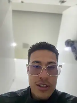 Latin Paisa Boy online show from April 2026 07:58:01 PM