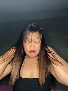 Wendy-2 online show from April 2026 04:37:02 PM