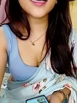 Saumyy online show from April 2026 02:51:02 AM